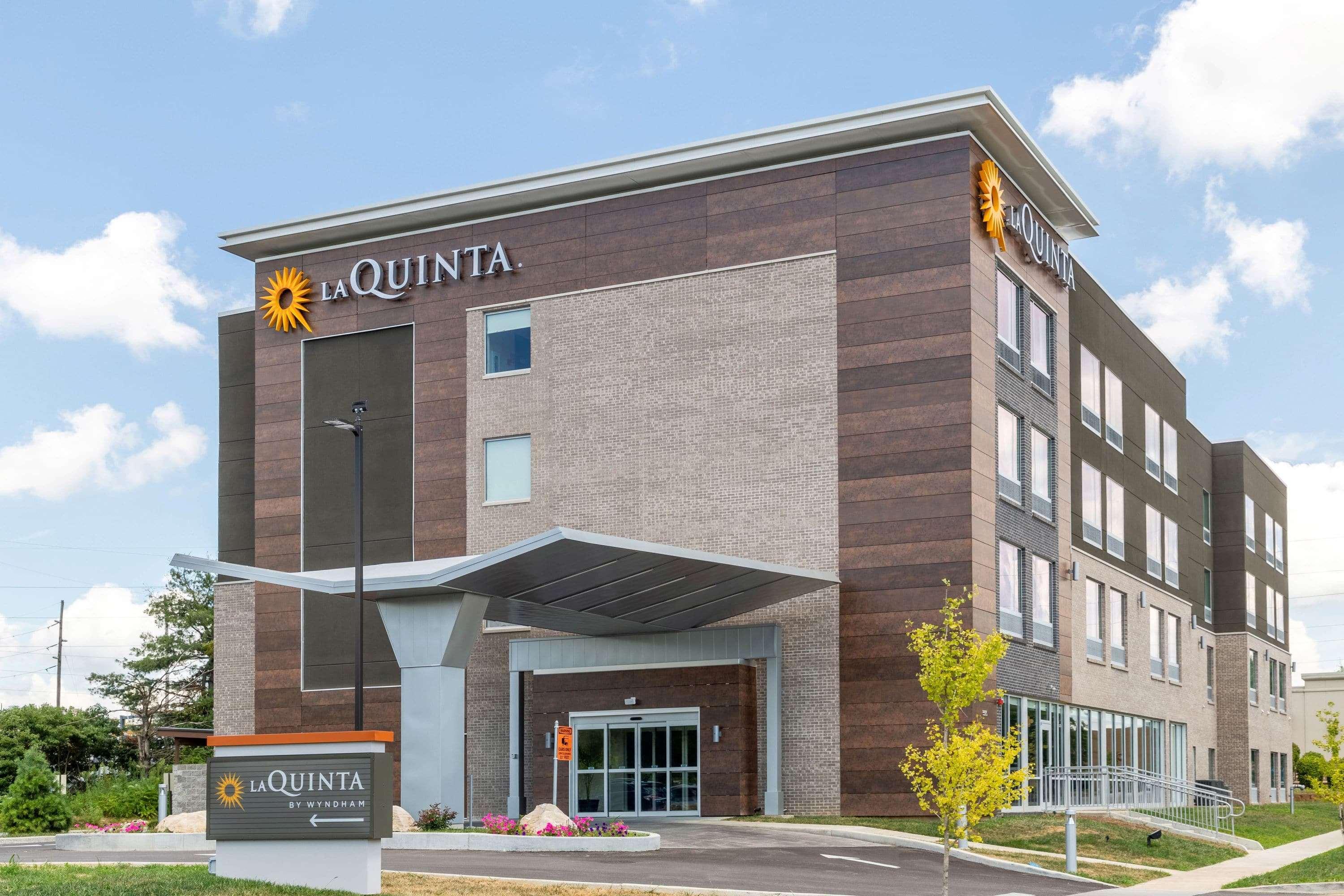 La Quinta Inn And Suites By Wyndham Блумінгтон Екстер'єр фото